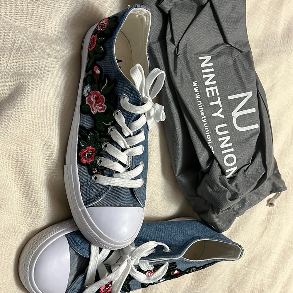 Ninety Union Sneakers Sundown blue Size 9 New